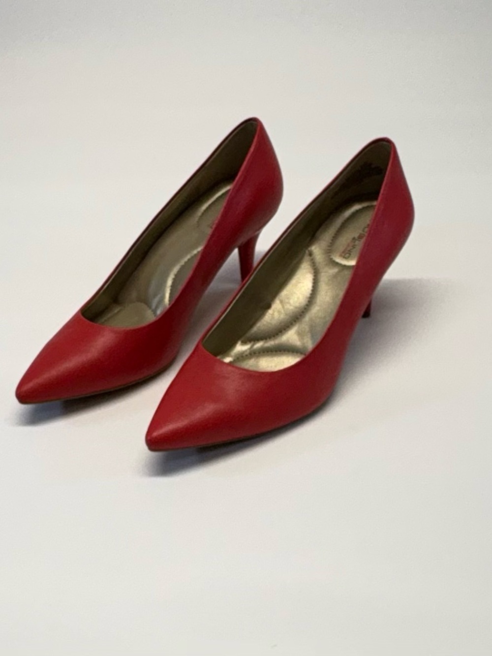 NEW Bandolino Red Genuine Leather Pointed Toe Pumps - 8.5M